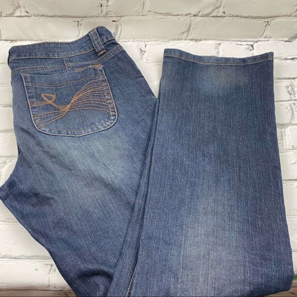 DKNY boot leg‎ jeans